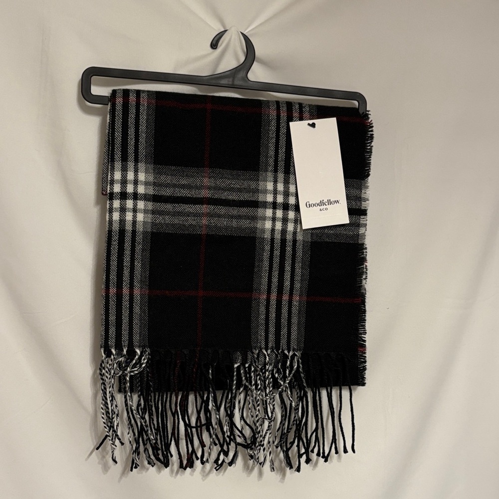 Goodfellow & Co Preppy Checkered Scarf. Black and Gray with red accents. NWT